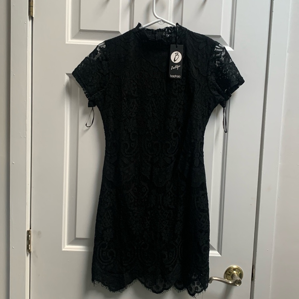 Boohoo black lace dress never worn